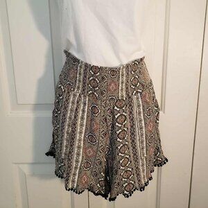 Women's shorts size L